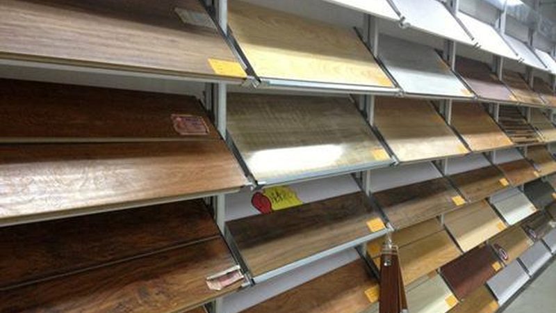 木材与金属：店铺装修耐用性的材质对比